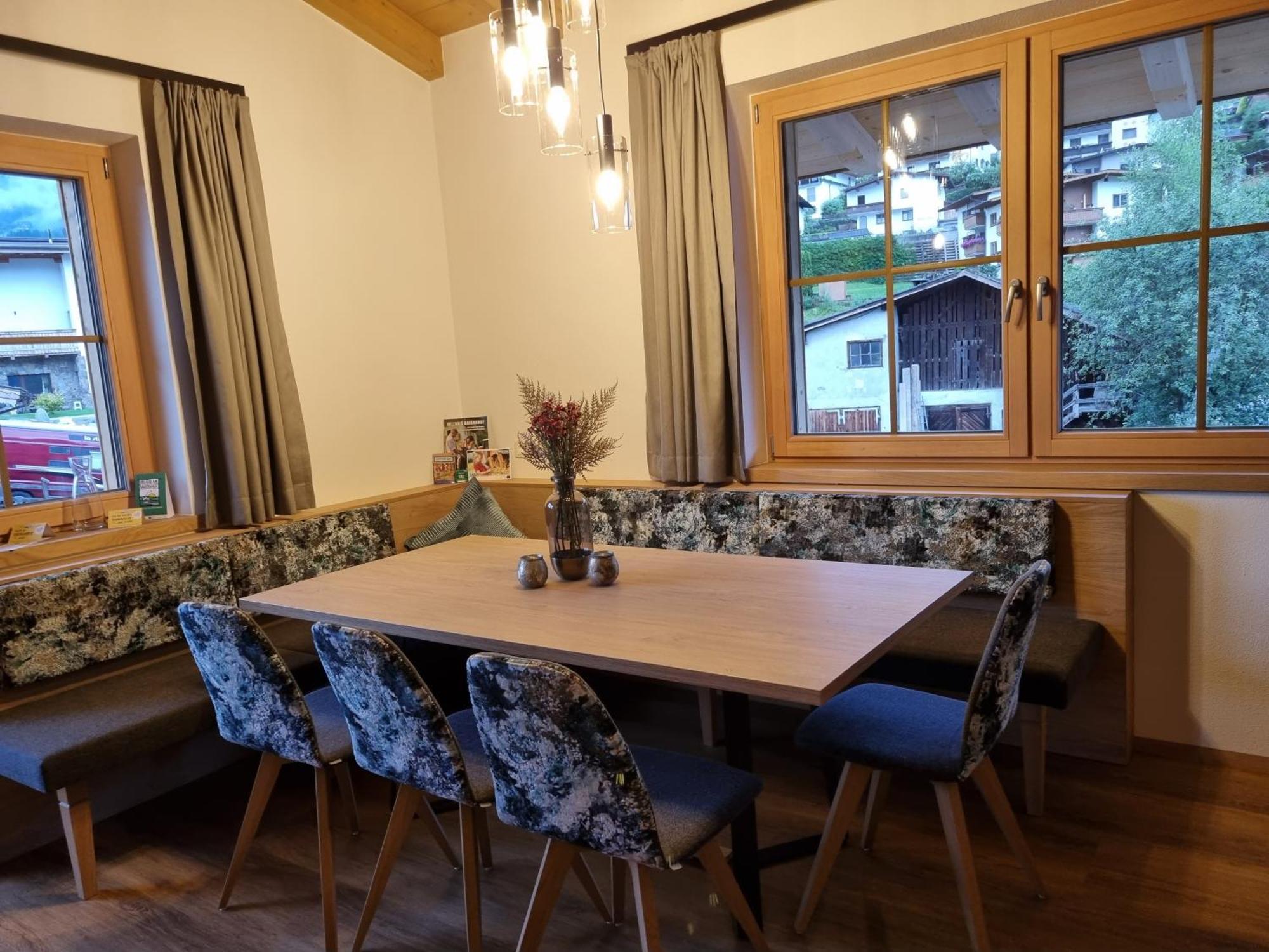 Greidlhof Alpstyle Apartments Fügen Pokoj fotografie